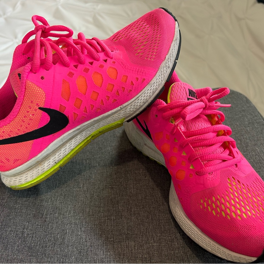 Nike Women's Neon Pink and Orange Athletic Shoes